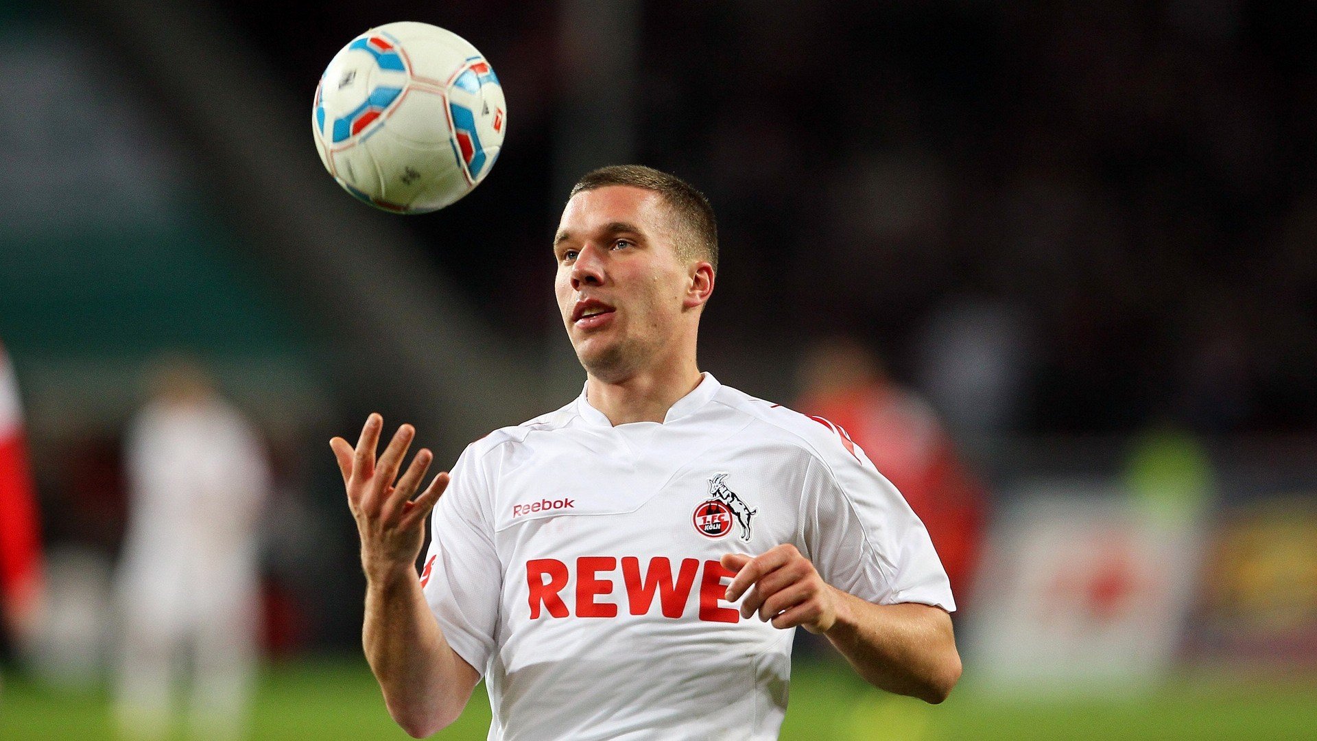 外援与本土球员配合默契度低，外援和内援